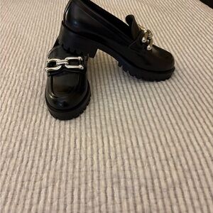 Ladies black patient leather shoes size 37 (7) never worn